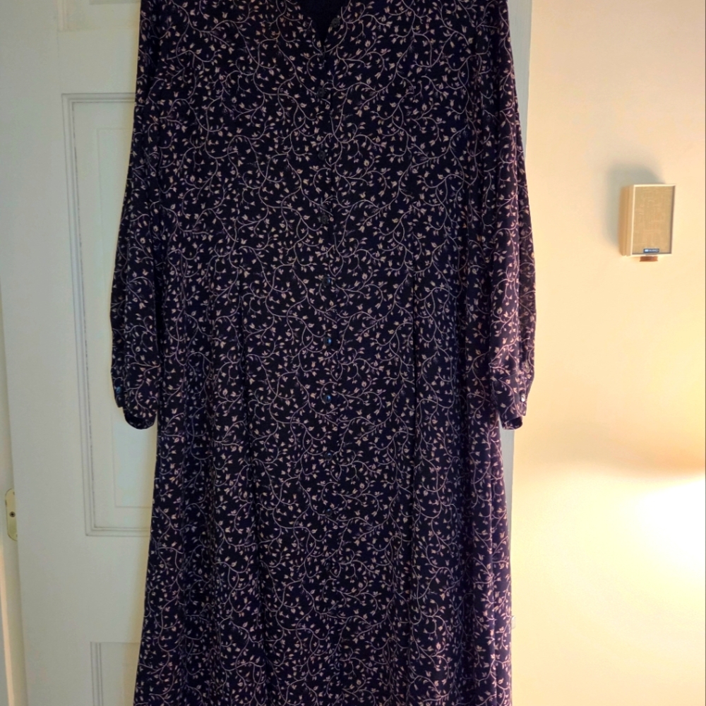 Elegant Black and Pink Floral Dress